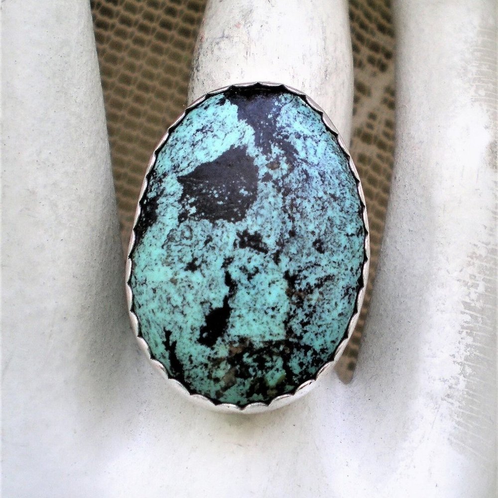 LARGE Vintage Native American Indian Sterling Silver Nevada Turquoise Ring